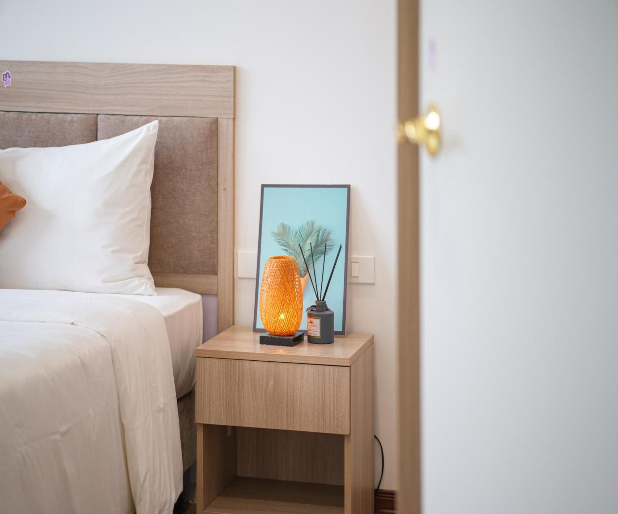 Luxe Paradise Residence Truc Bach Hanoi Bagian luar foto