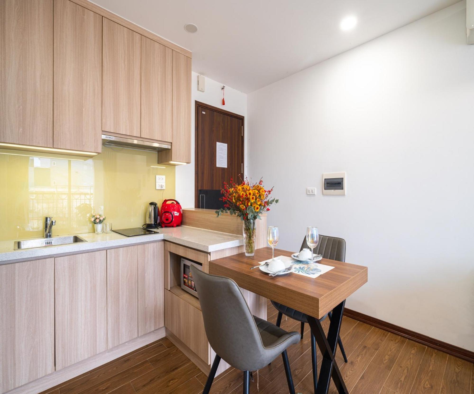 Luxe Paradise Residence Truc Bach Hanoi Bagian luar foto